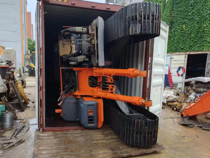 Used Excavator Container Loading and Shipping